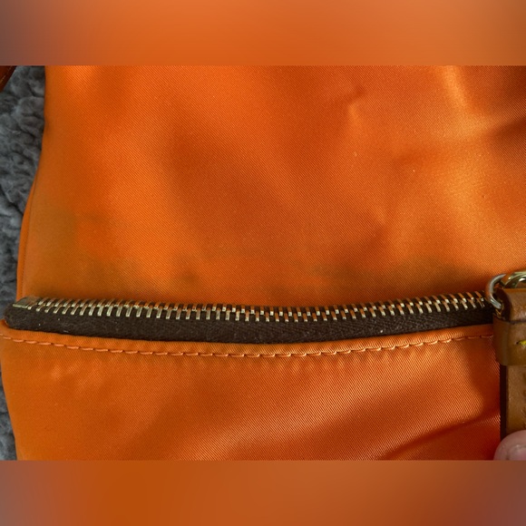 Dooney & Bourke Shoulder Bag - Picture 6 of 9